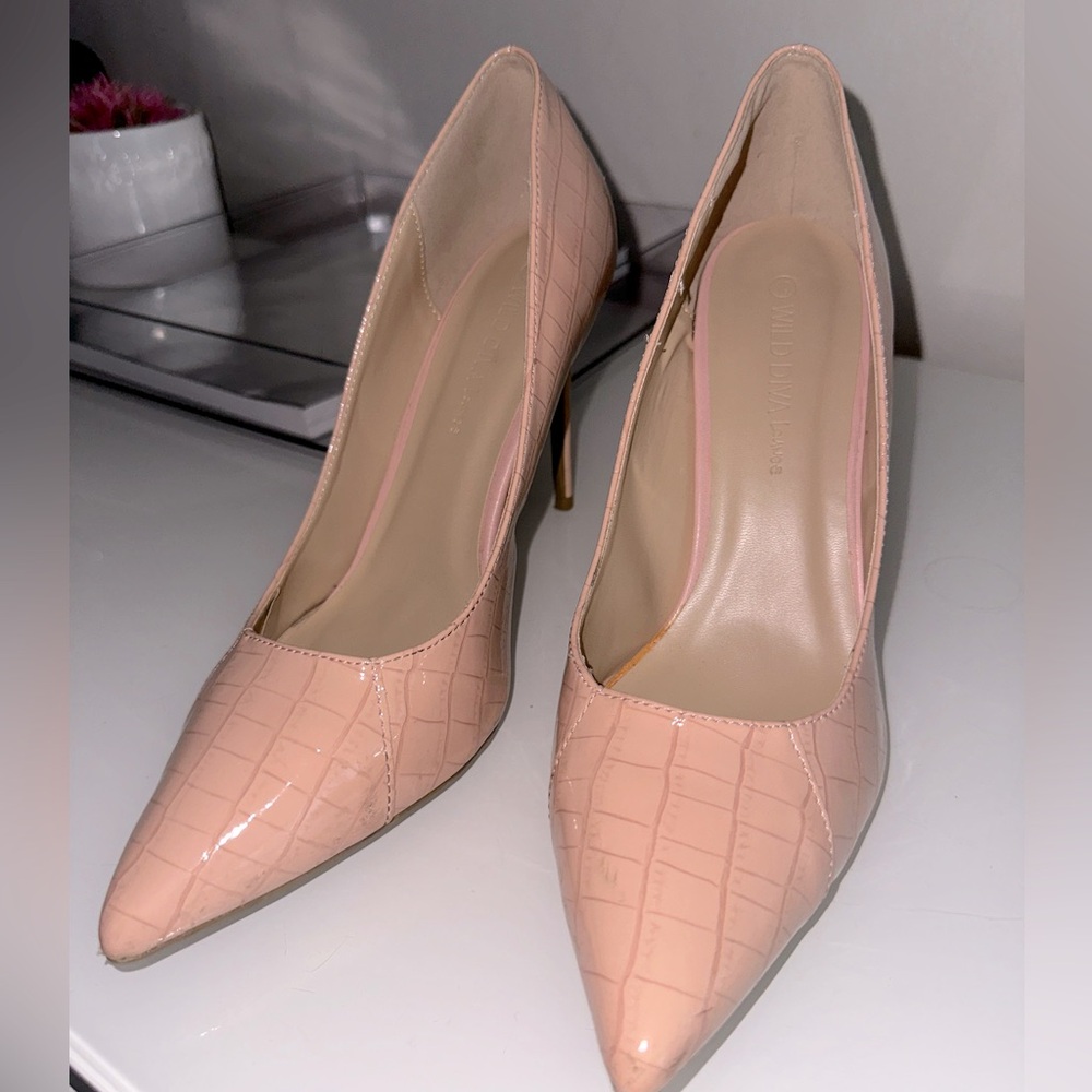 Pretty Tan Pointed Heel 💓